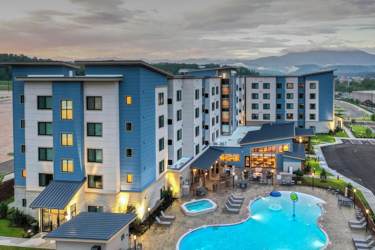Residence Inn By Marriott Пиджен Фордж Екстериор снимка