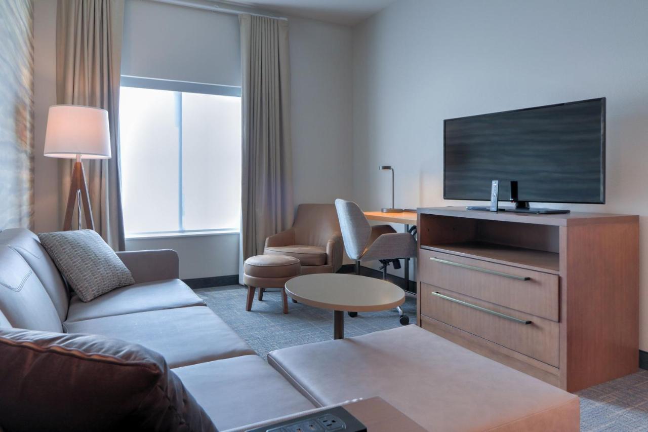 Residence Inn By Marriott Пиджен Фордж Екстериор снимка