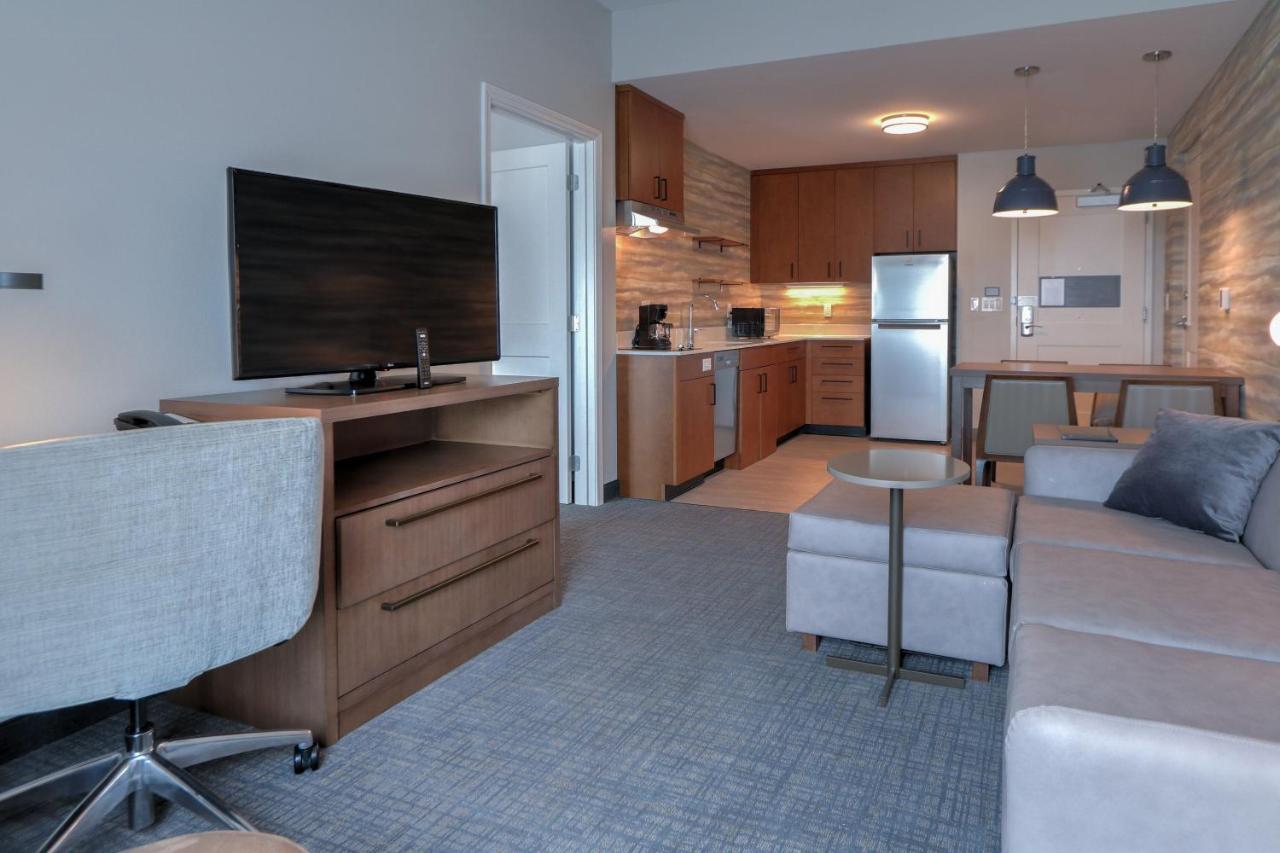 Residence Inn By Marriott Пиджен Фордж Екстериор снимка